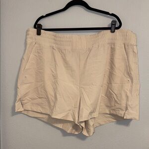 Old Navy Tan Women's Shorts